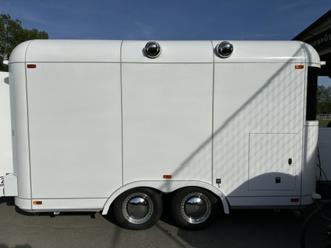 náčrt
                                interiéru
                                foodtrucku